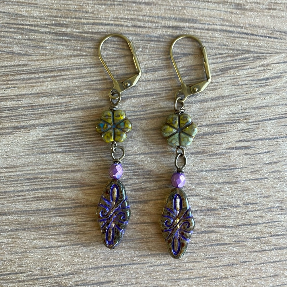 HAND CRAFTED BOHEMIAN PIERCED EARRINGS Czech Glass Green Purple Floral Dangle